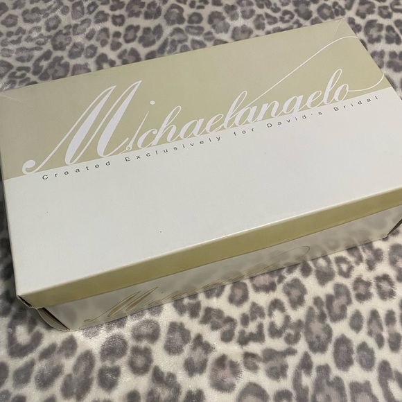 Michaelangelo’s David Bridal Heels - Picture 3 of 7